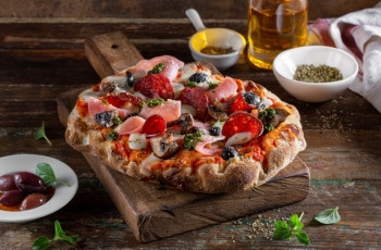 Пиццетта Капричоза